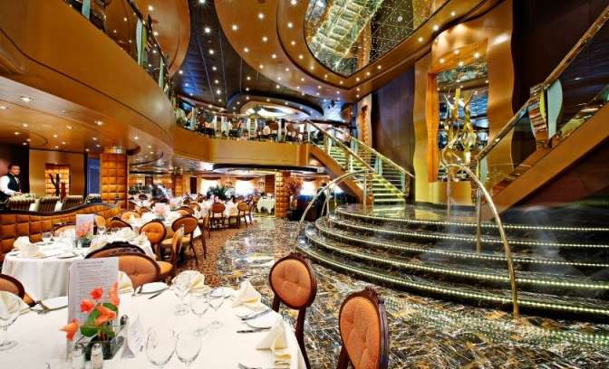 Restaurant op de MSC Splendida